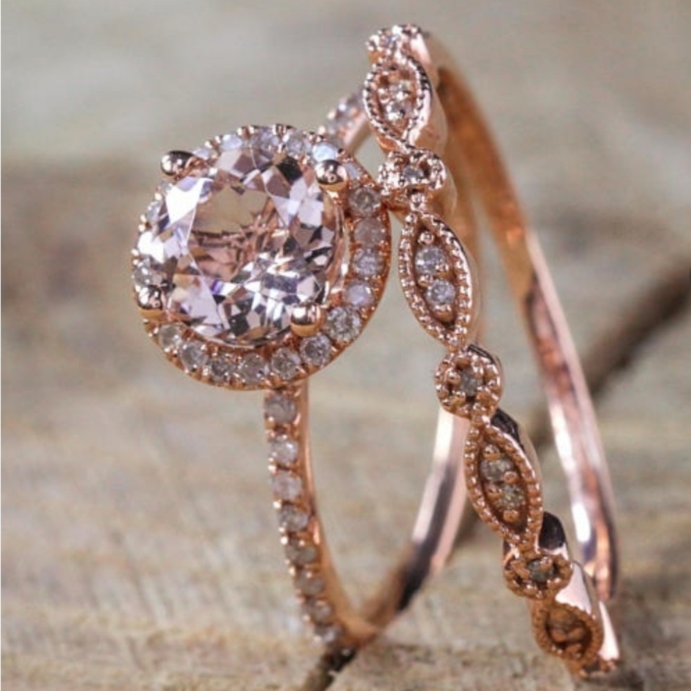Elegant Rose Gold Diamond Ring Set
